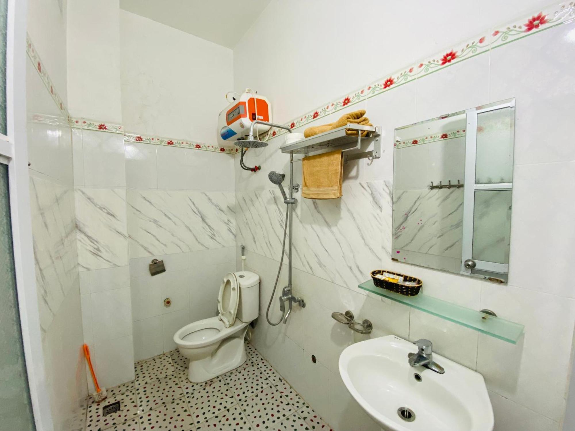 Viet Hoang Hotel Bao Lac Экстерьер фото